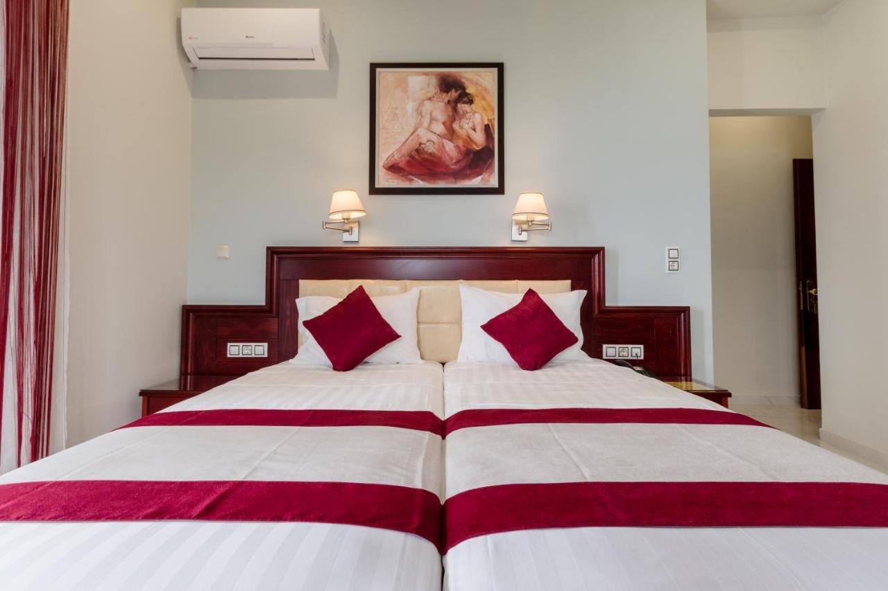 Hotel Villa Nisteri ลีเมนาส ภายนอก รูปภาพ