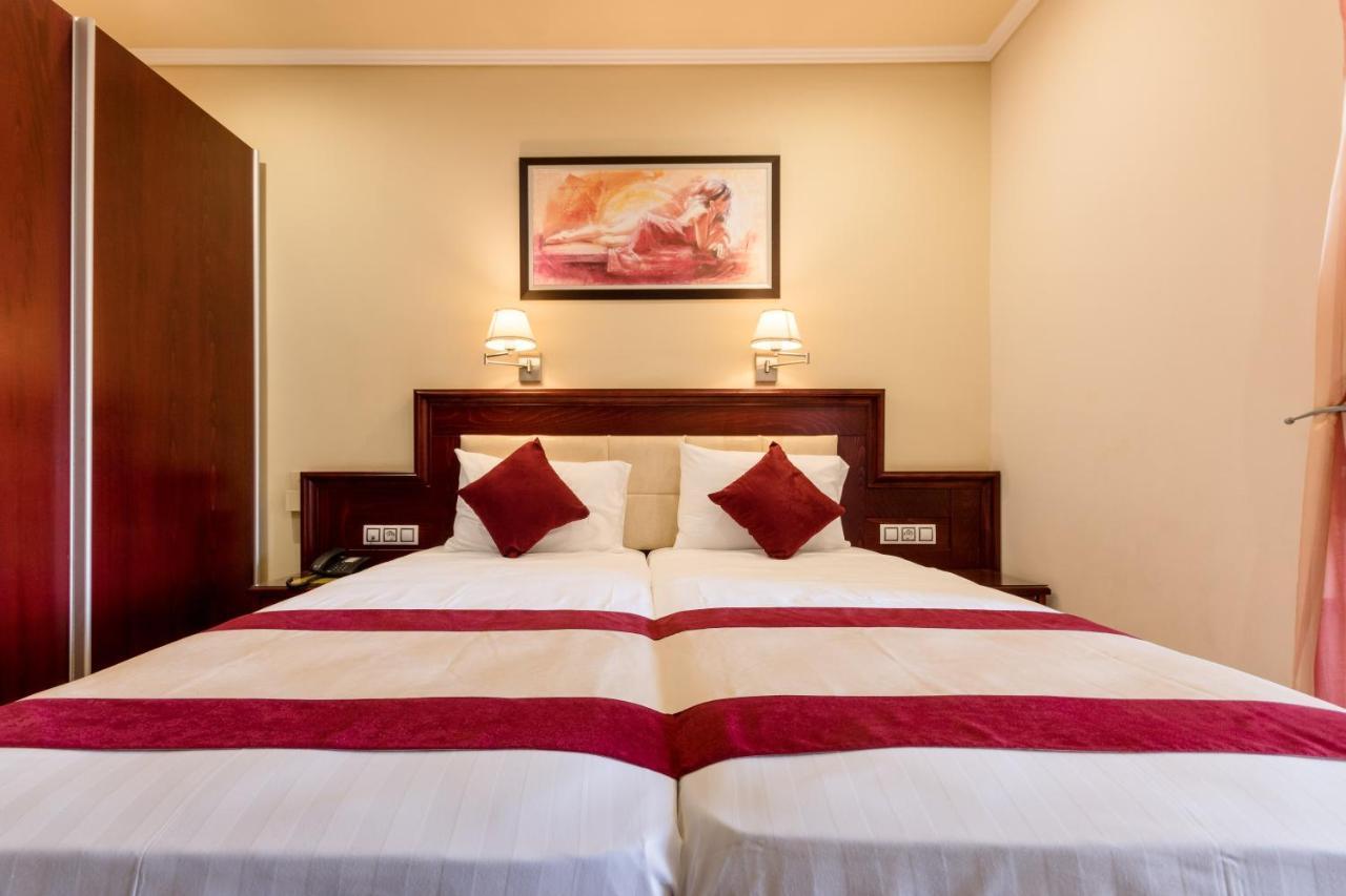 Hotel Villa Nisteri ลีเมนาส ภายนอก รูปภาพ