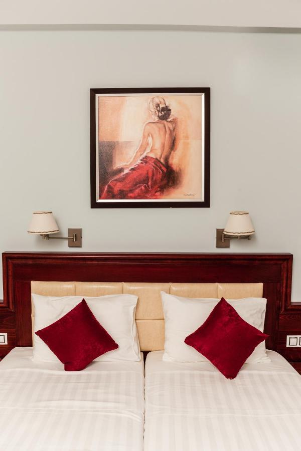 Hotel Villa Nisteri ลีเมนาส ภายนอก รูปภาพ
